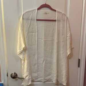 Women’s Cream blouse